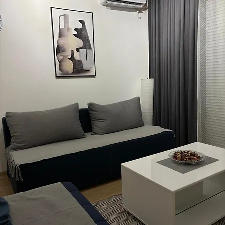 Boost 1 דירה בלגרד